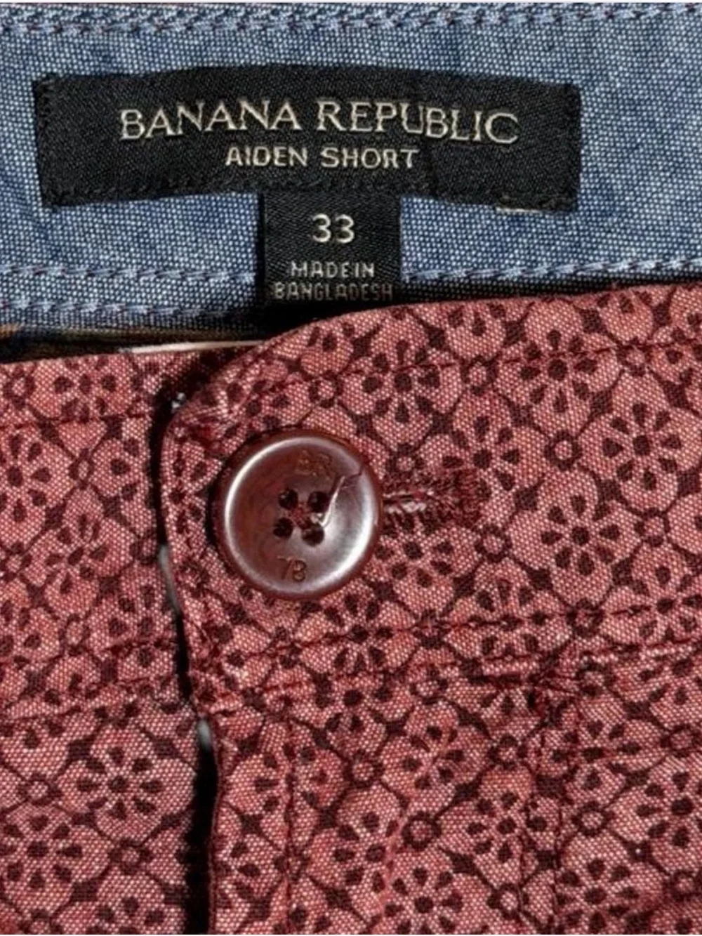 Banana Republic Aiden Shorts with geometric print